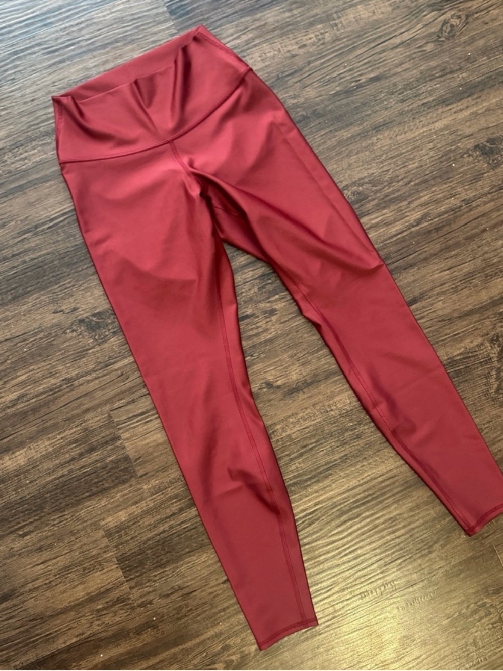 ALO Yoga High-Rise Leggings in Burgundy Red